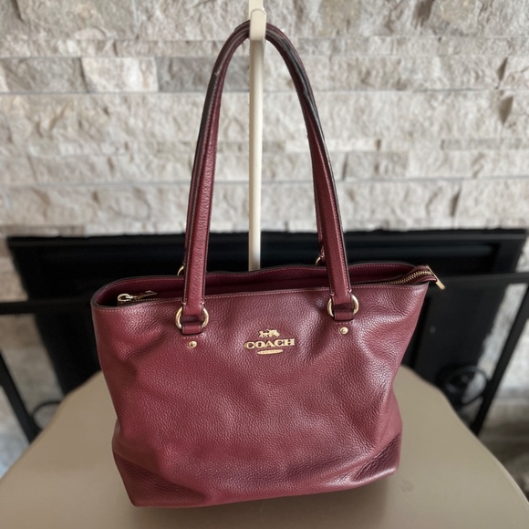 Vintage Leather Coach Handbag - Picture 15 of 16